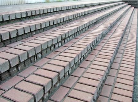 Removing Red Clay Stains: Expert Brick & Masonry Cleaning in Murray County