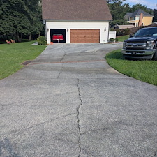 Premium-Soft-Wash-and-Sidewalk-Cleaning-in-Dalton-Ga 4